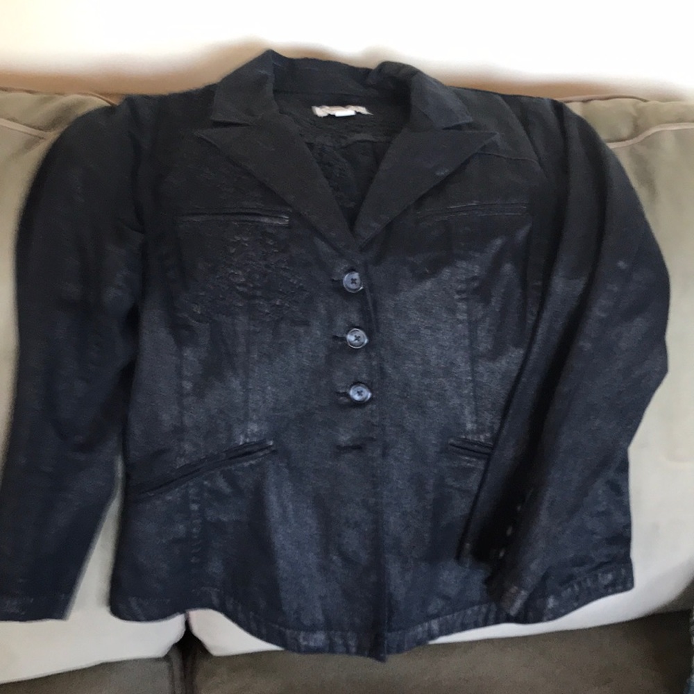 Beautiful cold water creek black metallic denim.
